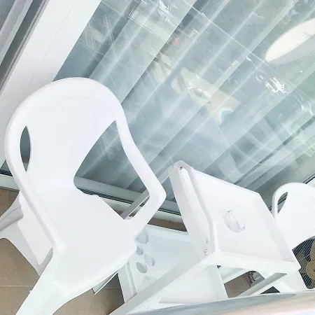 Free Parking! Close To The Beach Apartment *